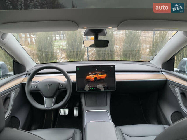 Серый Тесла Model Y, объемом двигателя 0 л и пробегом 5 тыс. км за 42500 $, фото 19 на Automoto.ua