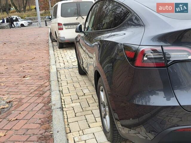 Серый Тесла Model Y, объемом двигателя 0 л и пробегом 39 тыс. км за 31700 $, фото 14 на Automoto.ua