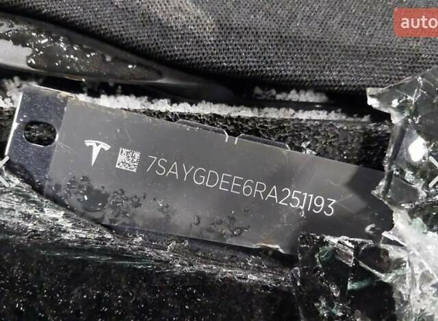 Серый Тесла Model Y, объемом двигателя 0 л и пробегом 22 тыс. км за 12900 $, фото 3 на Automoto.ua