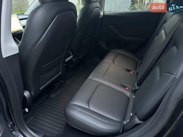 Сірий Тесла Model Y, об'ємом двигуна 0 л та пробігом 13 тис. км за 28200 $, фото 14 на Automoto.ua
