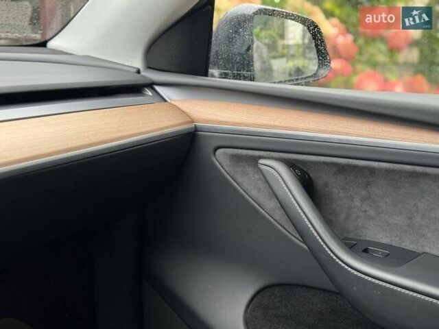 Сірий Тесла Model Y, об'ємом двигуна 0 л та пробігом 21 тис. км за 29300 $, фото 13 на Automoto.ua
