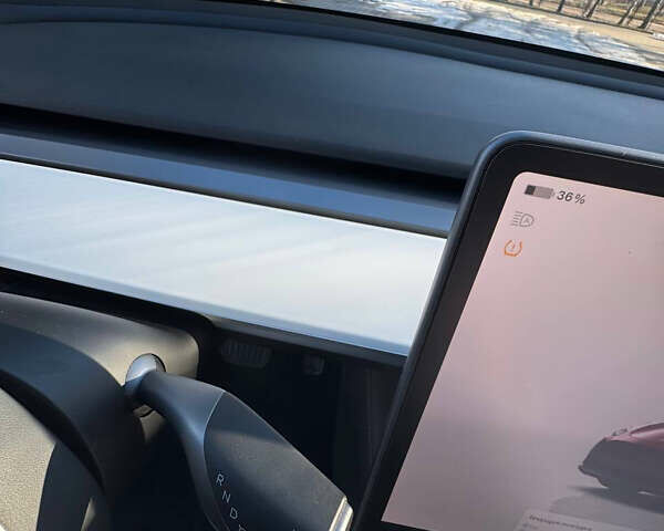 Серый Тесла Model Y, объемом двигателя 0 л и пробегом 9 тыс. км за 29500 $, фото 62 на Automoto.ua