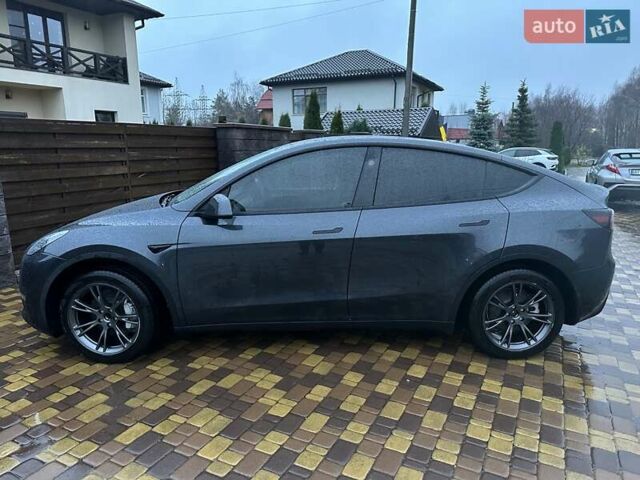 Серый Тесла Model Y, объемом двигателя 0 л и пробегом 14 тыс. км за 28200 $, фото 3 на Automoto.ua