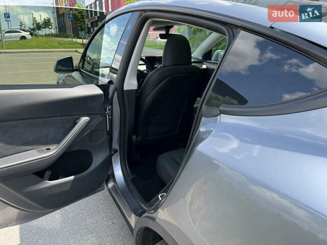 Сірий Тесла Model Y, об'ємом двигуна 0 л та пробігом 29 тис. км за 32000 $, фото 25 на Automoto.ua