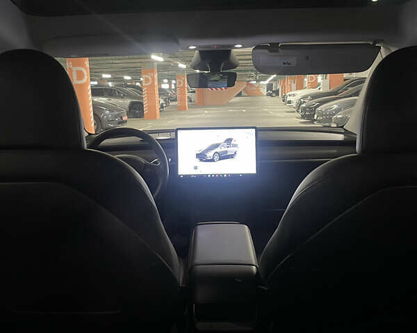 Серый Тесла Model Y, объемом двигателя 0 л и пробегом 15 тыс. км за 31999 $, фото 11 на Automoto.ua