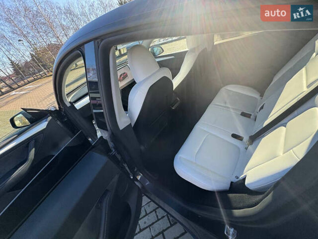 Серый Тесла Model Y, объемом двигателя 0 л и пробегом 9 тыс. км за 29500 $, фото 132 на Automoto.ua