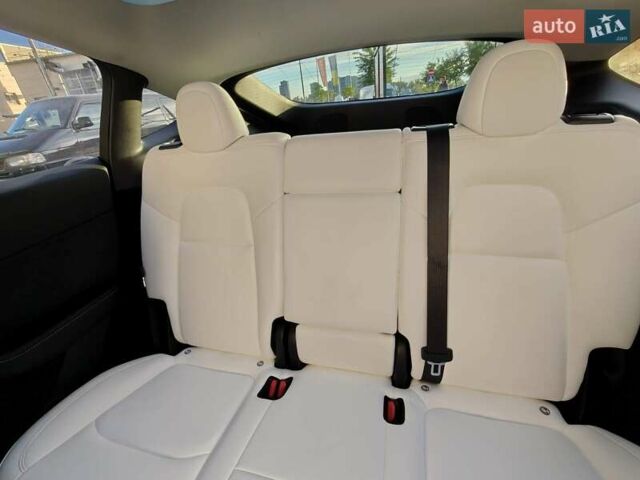 Серый Тесла Model Y, объемом двигателя 0 л и пробегом 21 тыс. км за 34000 $, фото 8 на Automoto.ua