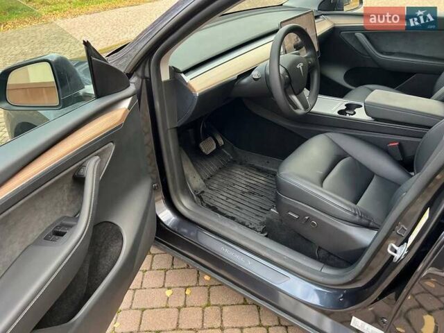 Серый Тесла Model Y, объемом двигателя 0 л и пробегом 4 тыс. км за 29900 $, фото 9 на Automoto.ua