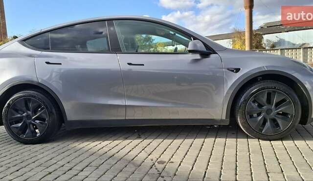 Сірий Тесла Model Y, об'ємом двигуна 0 л та пробігом 11 тис. км за 31000 $, фото 11 на Automoto.ua