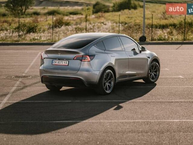 Серый Тесла Model Y, объемом двигателя 0 л и пробегом 6 тыс. км за 33500 $, фото 4 на Automoto.ua