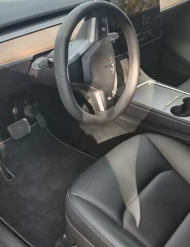 Серый Тесла Model Y, объемом двигателя 0 л и пробегом 7 тыс. км за 28000 $, фото 10 на Automoto.ua