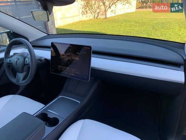Сірий Тесла Model Y, об'ємом двигуна 0 л та пробігом 6 тис. км за 30900 $, фото 27 на Automoto.ua