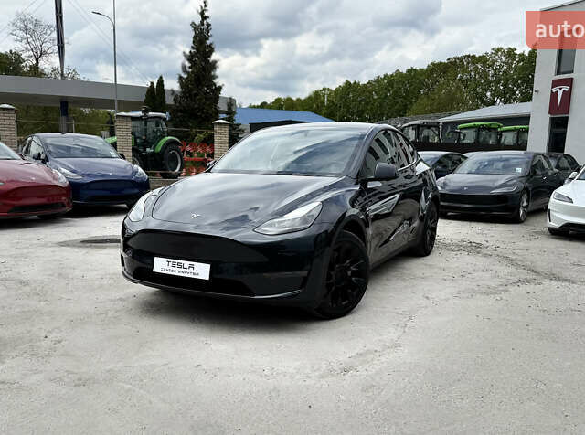 Серый Тесла Model Y, объемом двигателя 0 л и пробегом 4 тыс. км за 28400 $, фото 6 на Automoto.ua
