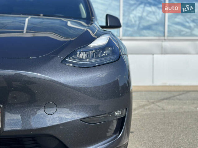 Серый Тесла Model Y, объемом двигателя 0 л и пробегом 1 тыс. км за 35490 $, фото 5 на Automoto.ua
