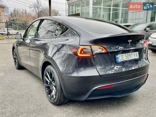 Серый Тесла Model Y, объемом двигателя 0 л и пробегом 23 тыс. км за 28800 $, фото 10 на Automoto.ua