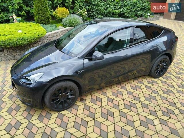 Серый Тесла Model Y, объемом двигателя 0 л и пробегом 16 тыс. км за 26200 $, фото 4 на Automoto.ua