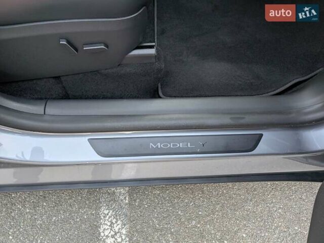 Серый Тесла Model Y, объемом двигателя 0 л и пробегом 6 тыс. км за 42900 $, фото 36 на Automoto.ua