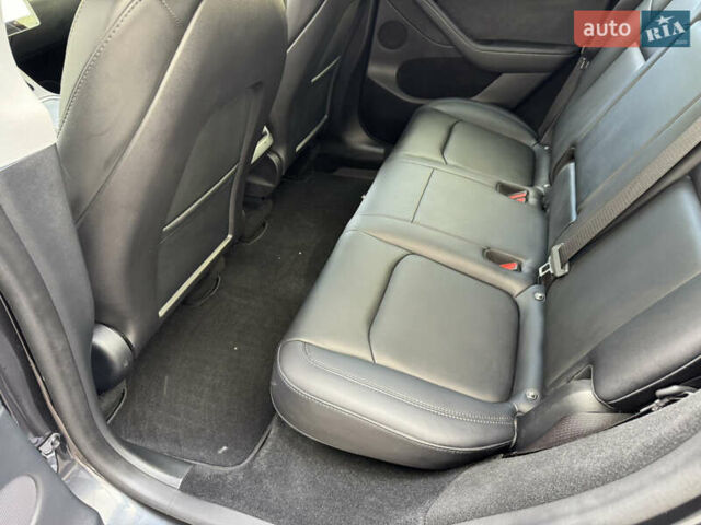 Серый Тесла Model Y, объемом двигателя 0 л и пробегом 14 тыс. км за 33500 $, фото 13 на Automoto.ua