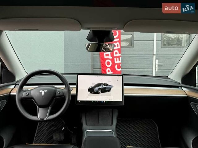 Серый Тесла Model Y, объемом двигателя 0 л и пробегом 24 тыс. км за 33500 $, фото 16 на Automoto.ua