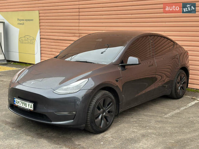 Серый Тесла Model Y, объемом двигателя 0 л и пробегом 2 тыс. км за 35490 $, фото 58 на Automoto.ua