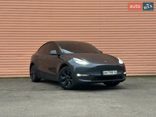 Серый Тесла Model Y, объемом двигателя 0 л и пробегом 2 тыс. км за 35490 $, фото 59 на Automoto.ua
