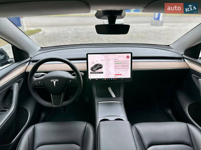 Серый Тесла Model Y, объемом двигателя 0 л и пробегом 1 тыс. км за 42000 $, фото 10 на Automoto.ua