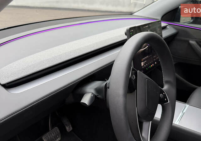 Серый Тесла Model Y, объемом двигателя 0 л и пробегом 4 тыс. км за 53500 $, фото 19 на Automoto.ua