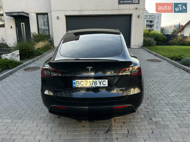 Серый Тесла Model Y, объемом двигателя 0 л и пробегом 1 тыс. км за 36700 $, фото 3 на Automoto.ua