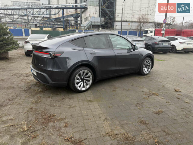 Серый Тесла Model Y, объемом двигателя 0 л и пробегом 3 тыс. км за 52000 $, фото 5 на Automoto.ua