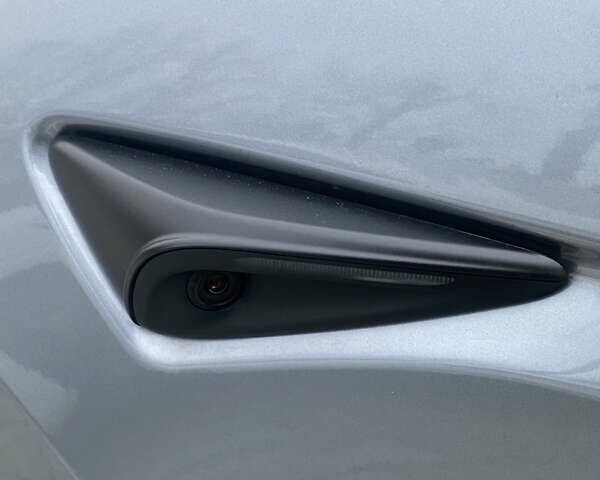 Серый Тесла Model Y, объемом двигателя 0 л и пробегом 11 тыс. км за 35500 $, фото 6 на Automoto.ua