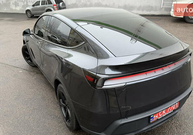 Серый Тесла Model Y, объемом двигателя 0 л и пробегом 4 тыс. км за 53500 $, фото 12 на Automoto.ua