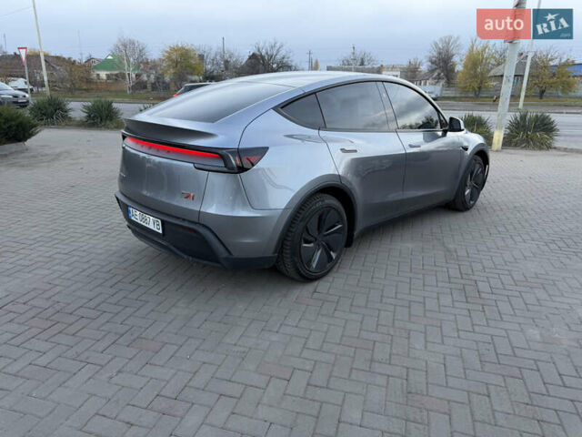 Серый Тесла Model Y, объемом двигателя 0 л и пробегом 4 тыс. км за 54000 $, фото 6 на Automoto.ua