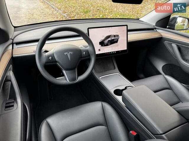 Серый Тесла Model Y, объемом двигателя 0 л и пробегом 5 тыс. км за 35700 $, фото 7 на Automoto.ua