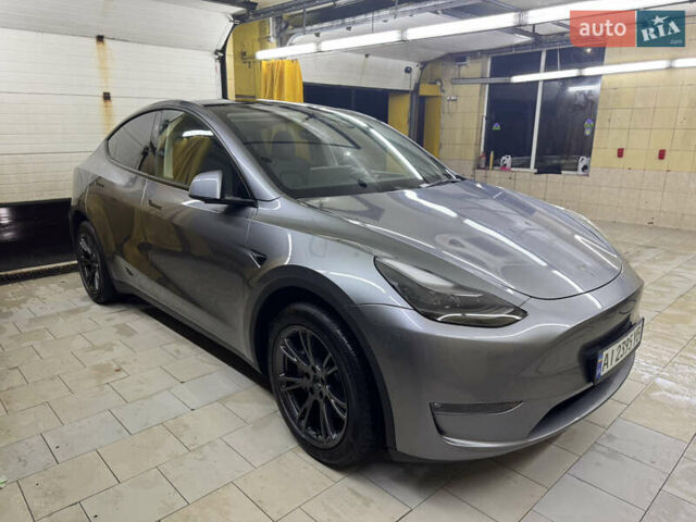 Серый Тесла Model Y, объемом двигателя 0 л и пробегом 1 тыс. км за 35500 $, фото 2 на Automoto.ua