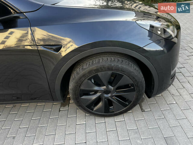 Серый Тесла Model Y, объемом двигателя 0 л и пробегом 1 тыс. км за 36700 $, фото 24 на Automoto.ua