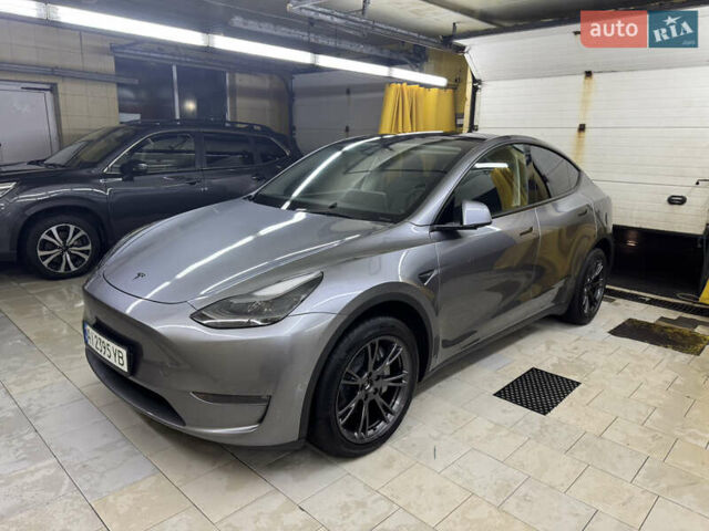 Серый Тесла Model Y, объемом двигателя 0 л и пробегом 1 тыс. км за 35500 $, фото 1 на Automoto.ua