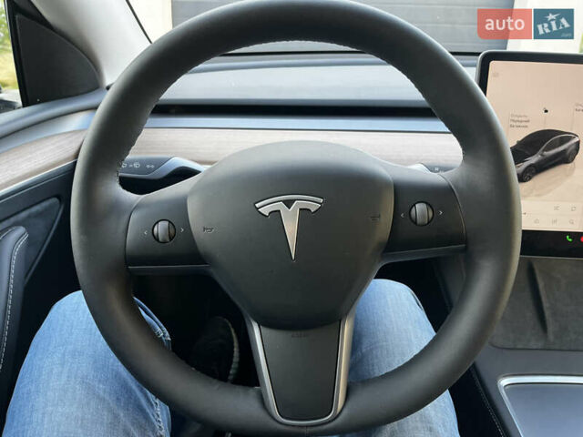 Серый Тесла Model Y, объемом двигателя 0 л и пробегом 1 тыс. км за 36700 $, фото 30 на Automoto.ua