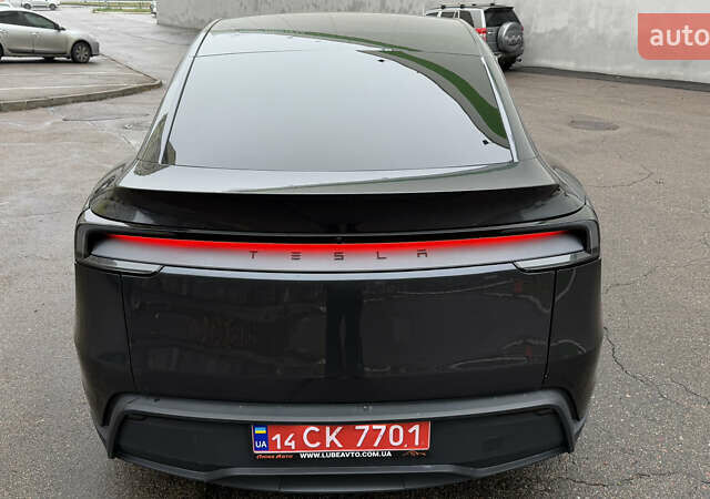 Серый Тесла Model Y, объемом двигателя 0 л и пробегом 4 тыс. км за 53500 $, фото 11 на Automoto.ua