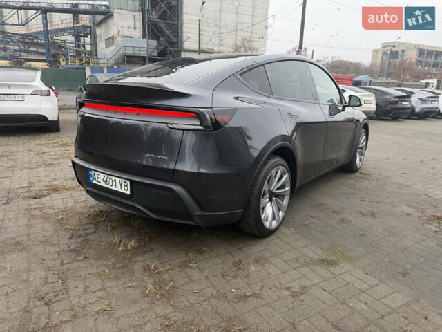 Серый Тесла Model Y, объемом двигателя 0 л и пробегом 3 тыс. км за 52000 $, фото 6 на Automoto.ua