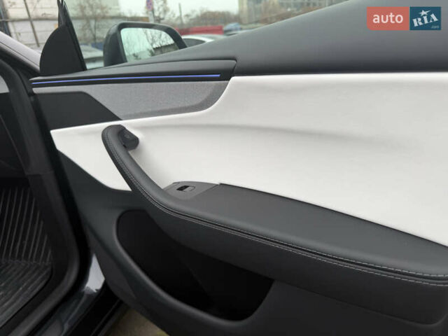 Серый Тесла Model Y, объемом двигателя 0 л и пробегом 3 тыс. км за 52000 $, фото 18 на Automoto.ua
