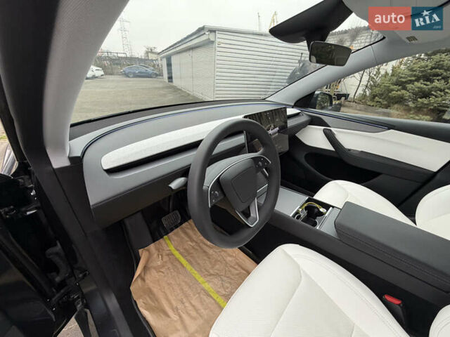 Серый Тесла Model Y, объемом двигателя 0 л и пробегом 3 тыс. км за 52000 $, фото 24 на Automoto.ua