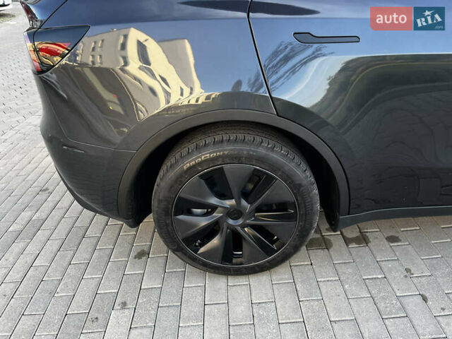 Серый Тесла Model Y, объемом двигателя 0 л и пробегом 1 тыс. км за 36700 $, фото 23 на Automoto.ua