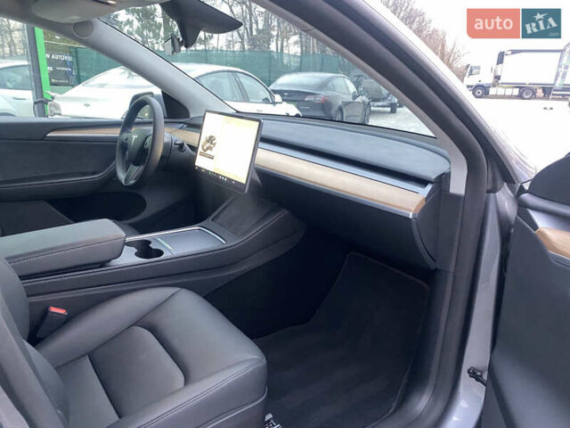 Серый Тесла Model Y, объемом двигателя 0 л и пробегом 11 тыс. км за 35500 $, фото 11 на Automoto.ua