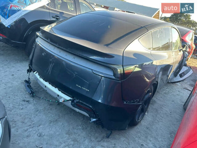 Серый Тесла Model Y, объемом двигателя 0 л и пробегом 1 тыс. км за 35000 $, фото 3 на Automoto.ua