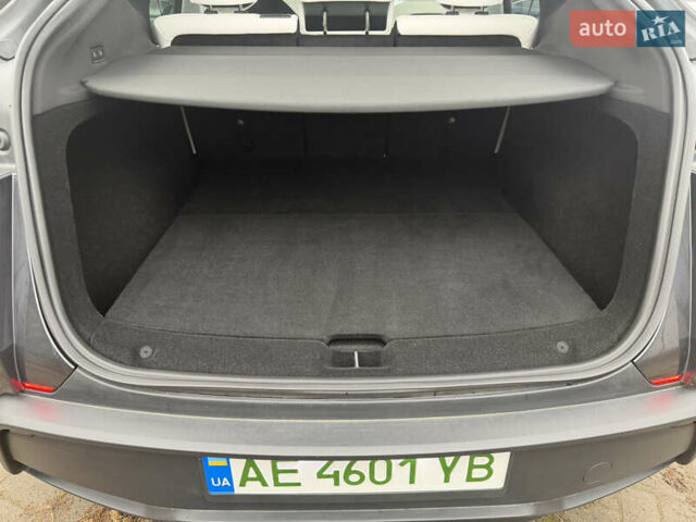 Серый Тесла Model Y, объемом двигателя 0 л и пробегом 3 тыс. км за 52000 $, фото 15 на Automoto.ua