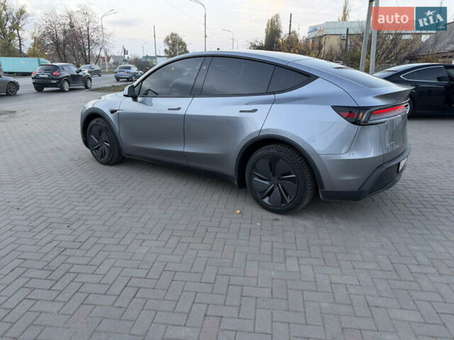 Серый Тесла Model Y, объемом двигателя 0 л и пробегом 4 тыс. км за 54000 $, фото 9 на Automoto.ua