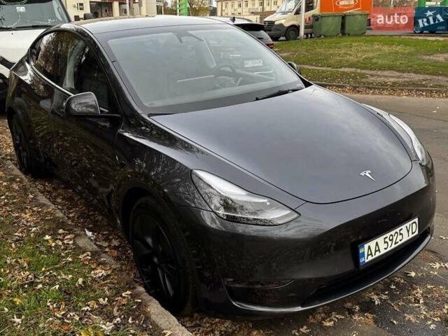 Серый Тесла Model Y, объемом двигателя 0 л и пробегом 5 тыс. км за 35700 $, фото 3 на Automoto.ua