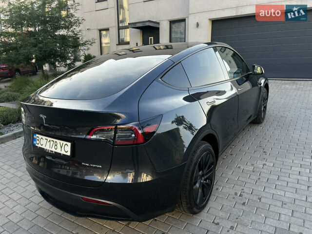 Серый Тесла Model Y, объемом двигателя 0 л и пробегом 1 тыс. км за 36700 $, фото 5 на Automoto.ua