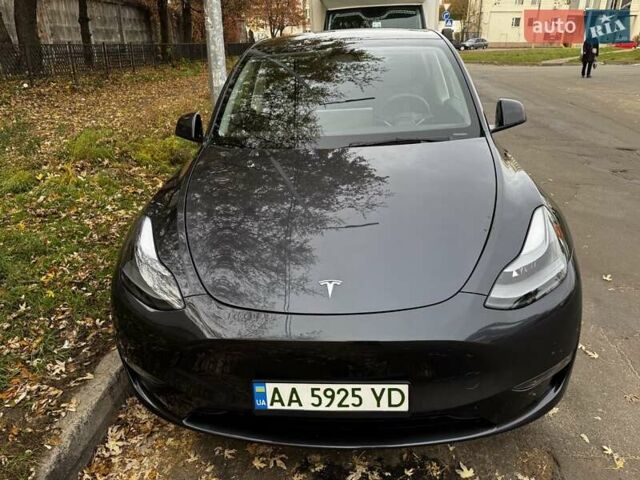 Серый Тесла Model Y, объемом двигателя 0 л и пробегом 5 тыс. км за 35700 $, фото 5 на Automoto.ua