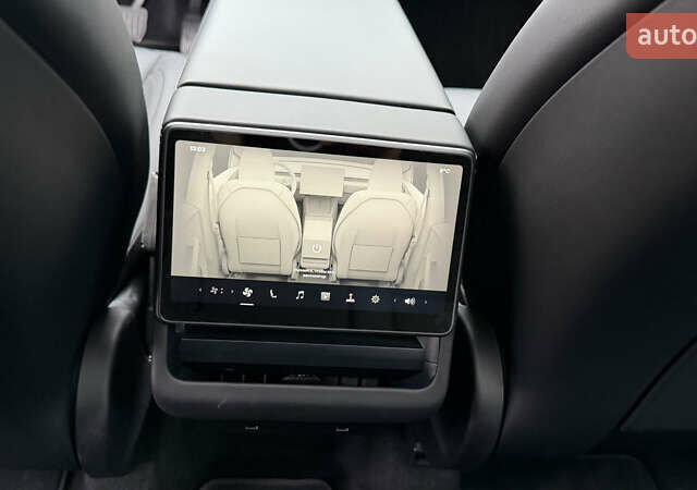 Серый Тесла Model Y, объемом двигателя 0 л и пробегом 4 тыс. км за 53500 $, фото 31 на Automoto.ua